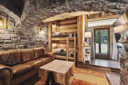 Charming Bunkhouse at Dark Horse Estate